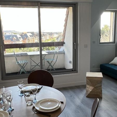 Cabourg : Duplex Renove 2 Pieces, Acces Direct Plage, Fibre, Parking, Cuisine Equipee, 4 Pers. - Fr-1-487-351 Kültér fotó