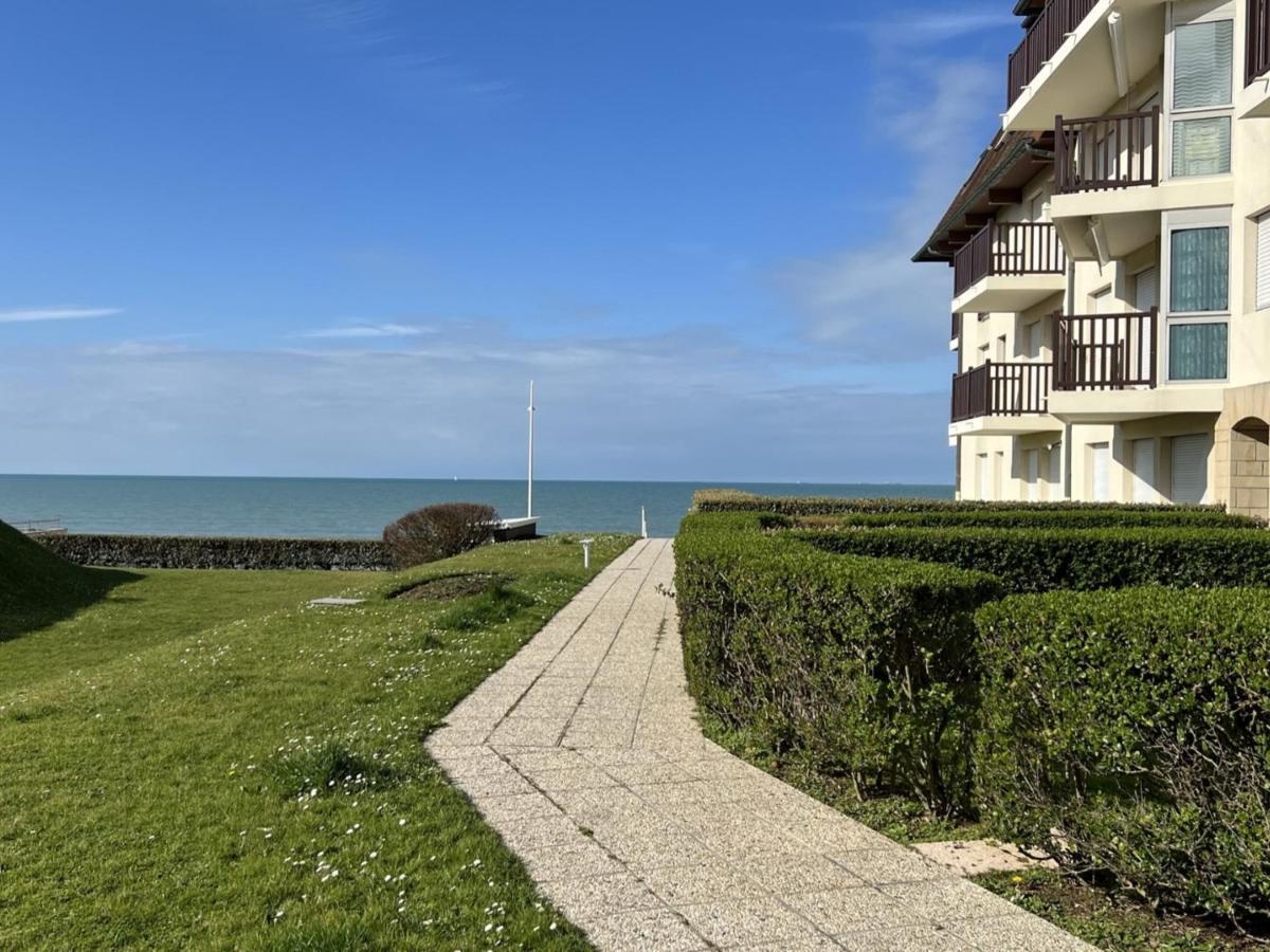 Cabourg : Duplex Renove 2 Pieces, Acces Direct Plage, Fibre, Parking, Cuisine Equipee, 4 Pers. - Fr-1-487-351 Kültér fotó
